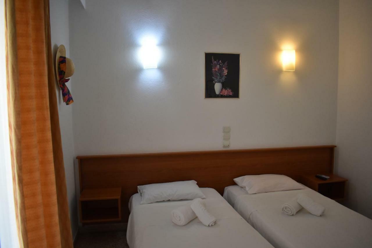 Hotel Ritsa Kaména Vúrla Kültér fotó